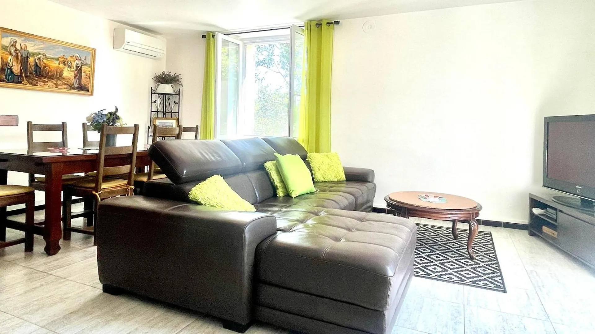 LUBERON EN PROVENCE GITE 3 CHAMBRES avec PISCINE PRIVEE Cheval-Blanc Appartement